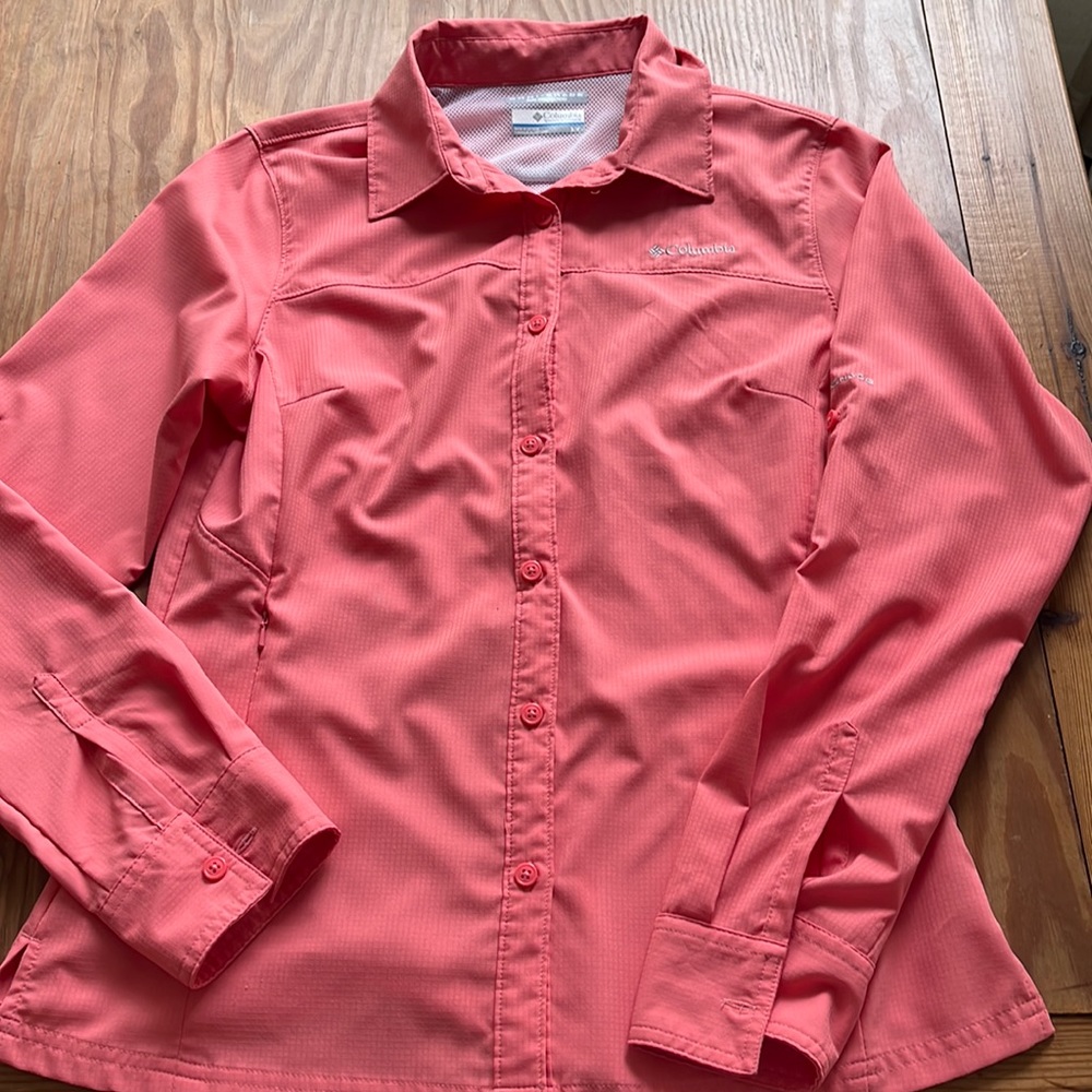 Columbia sunshade women’s shirt (s)